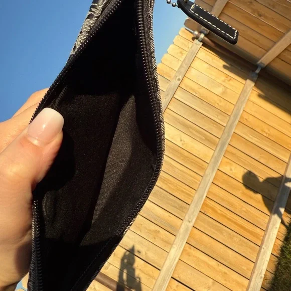 Coach Y2K Black and Gray Signature Pattern Wallet/Wristlet - Picture 7 of 8